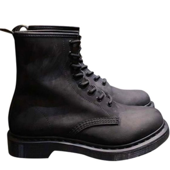 Leather frosted boots
